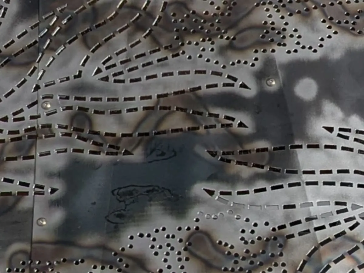 Le détail d'une oeuvre de l'artiste