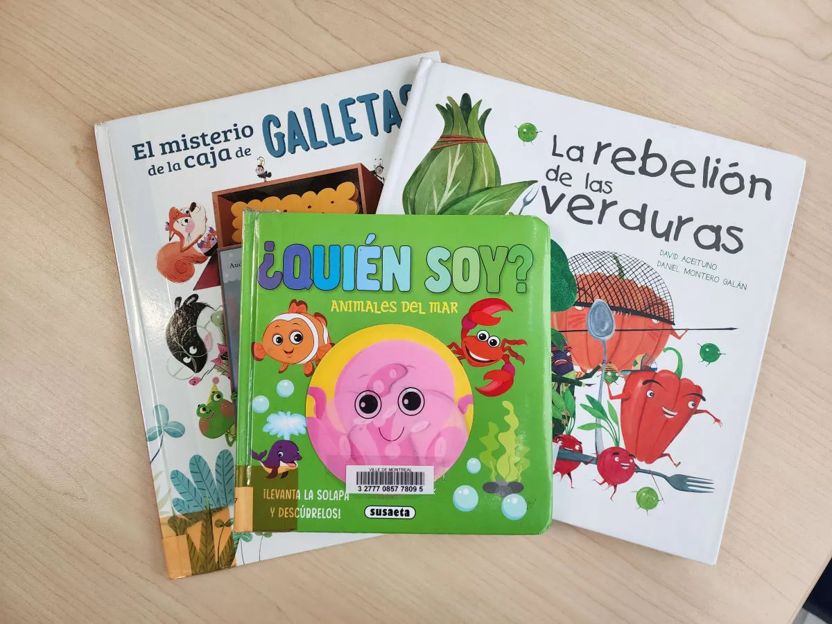 Des livres jeunesse en espagnol.